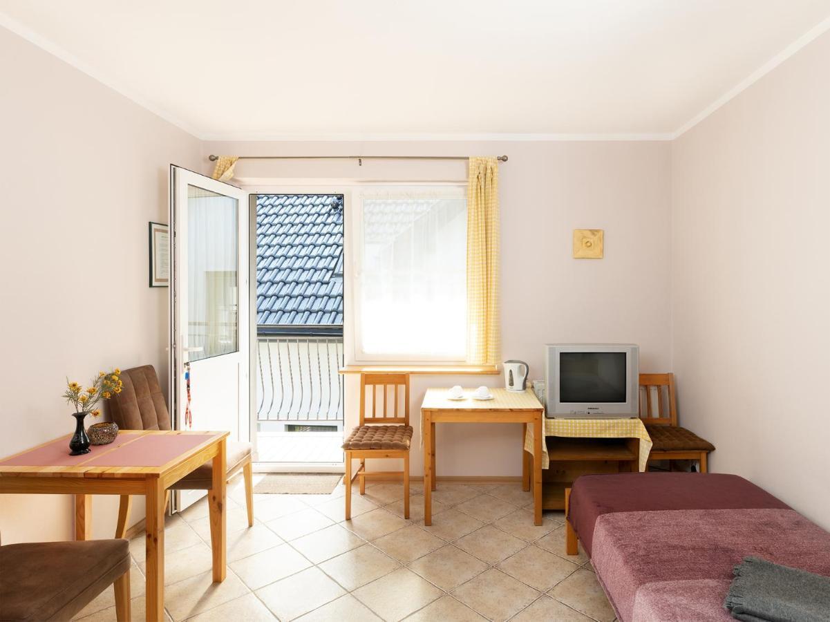 Gosciniec U Sary Prázdninový dům Jastrzębia Góra